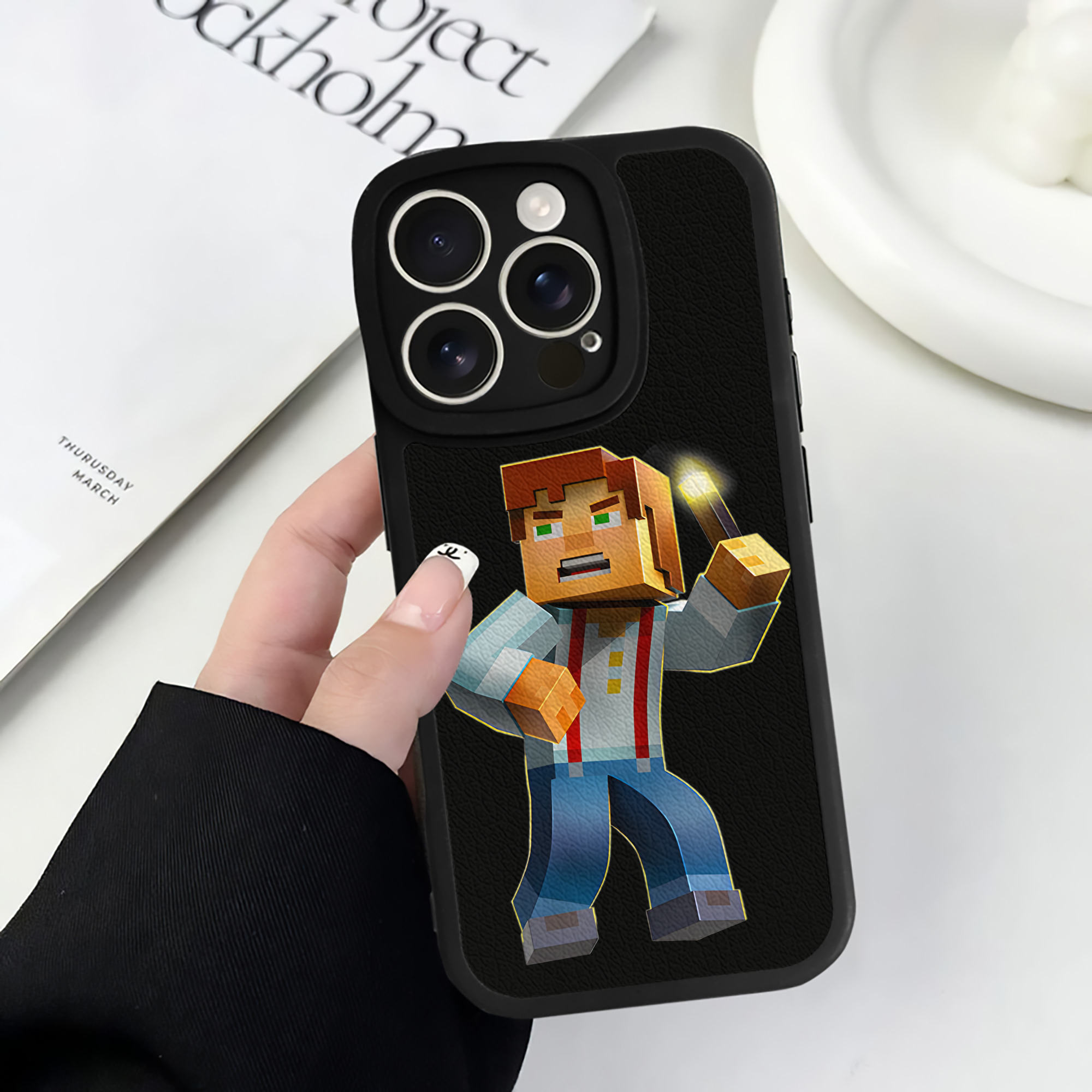 （画像用） マインクラフト ブロックの世界 Minecraft MC Block world 【iPhone 16シリーズ対応】シリコンスマホケース（レザー調） 材質：シリコン